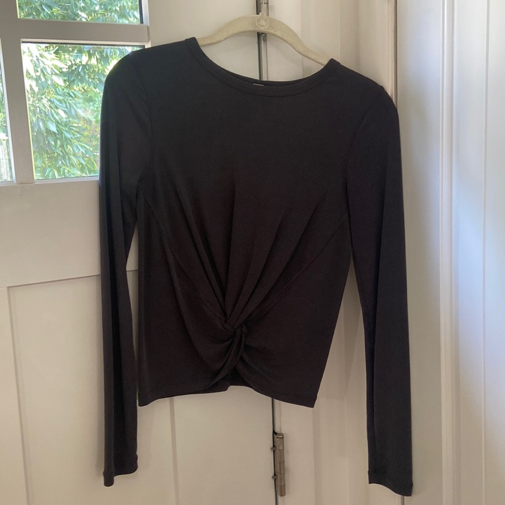 Lululemon long sleeve crop